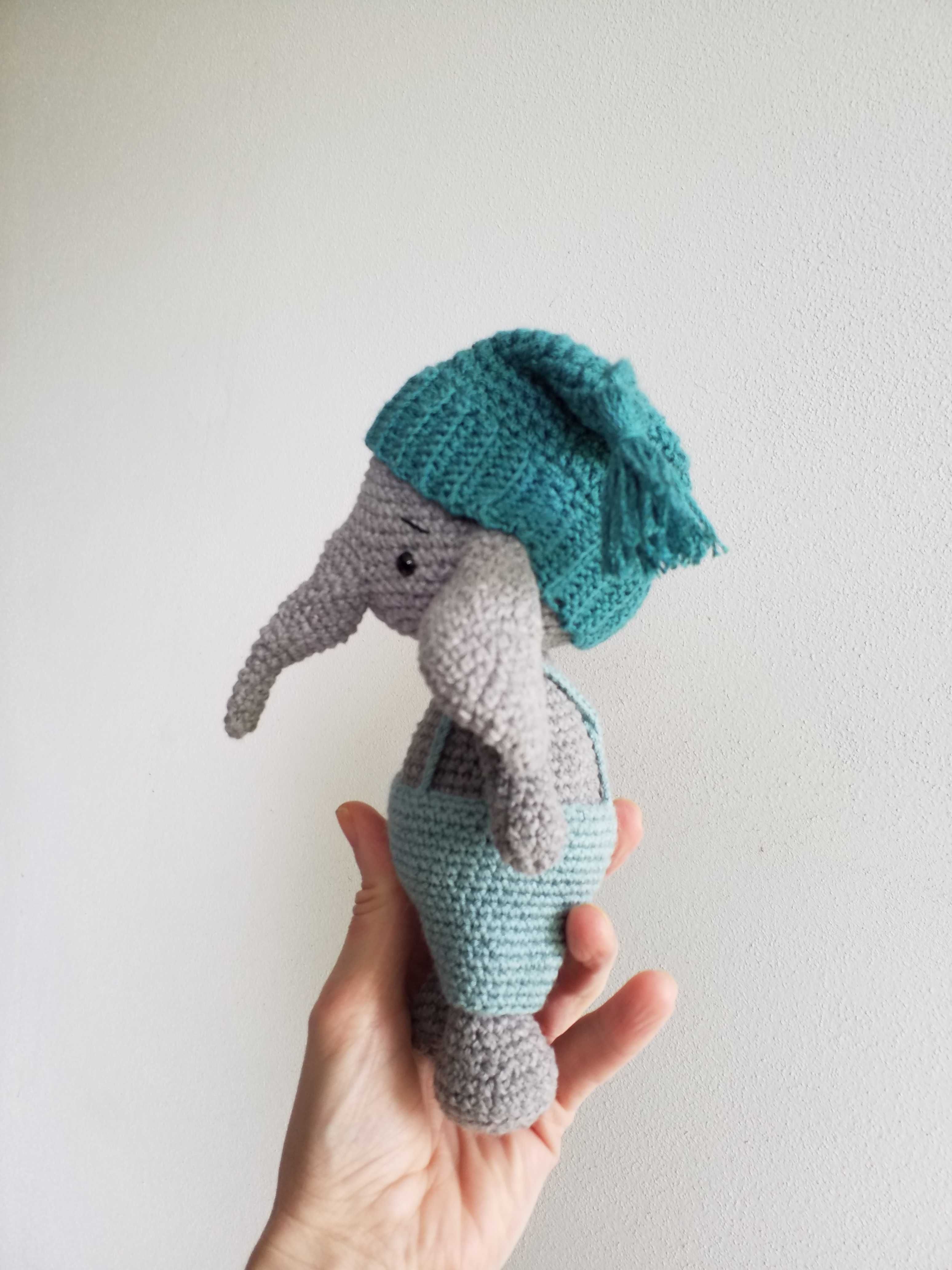 Elefante em crochet - Novo
