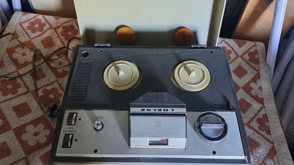 Odtwarzacz magnetofon szpulowy