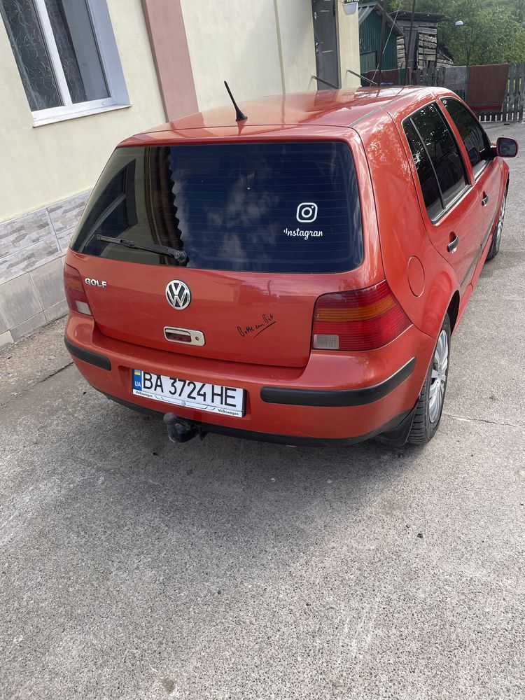 Продам автомобіль Volkswagen Golf 4