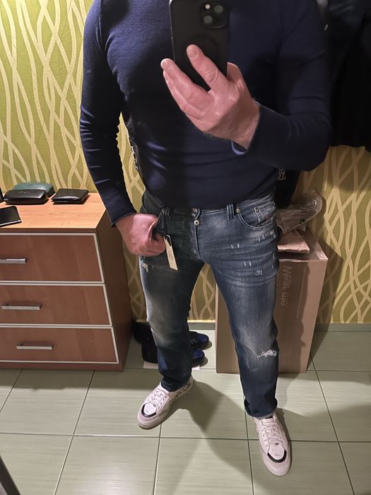 Wyprzedaż spodnie męskie Diesel.