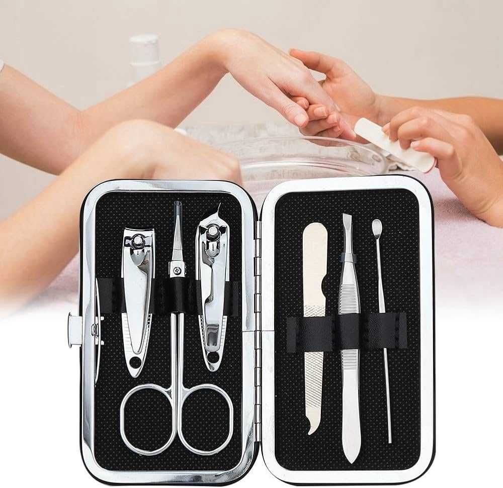 Zestaw do MANICURE  7 w 1. Przybornik do PAZNOKCI Turystyczny PODRÓŻNY