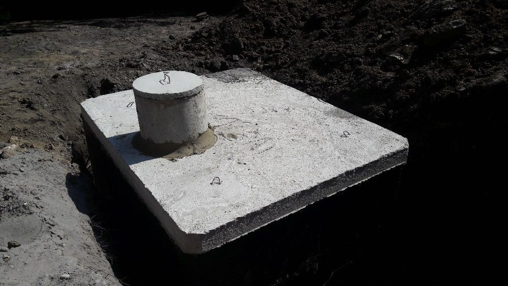 Szambo 2m3 z płyta najazdową Zbiornik betonowy -szamba od producenta