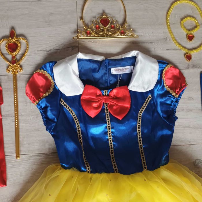 Zestaw XXL! Nowy strój Królewna Śnieżka + akcesoria! r. 116 przebranie