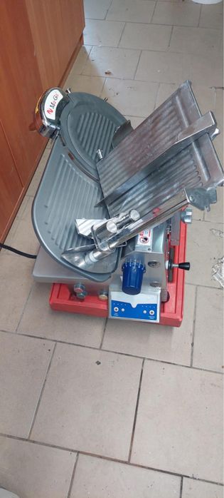 Krajalnica półautomatyczna do wędlin z nożem 300 mm | MA-GA, S3-712