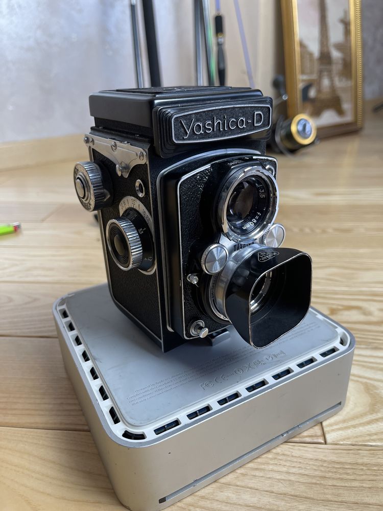 Yashika-D плівковий фотоапарат