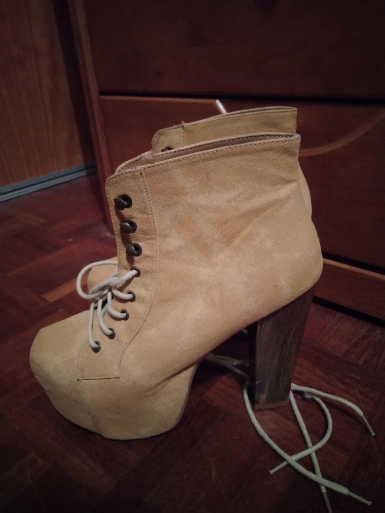 Botas Amarelo Mostarda