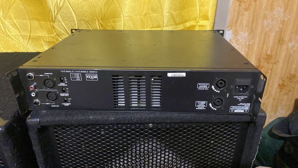 Продам колонки JB (Канада)