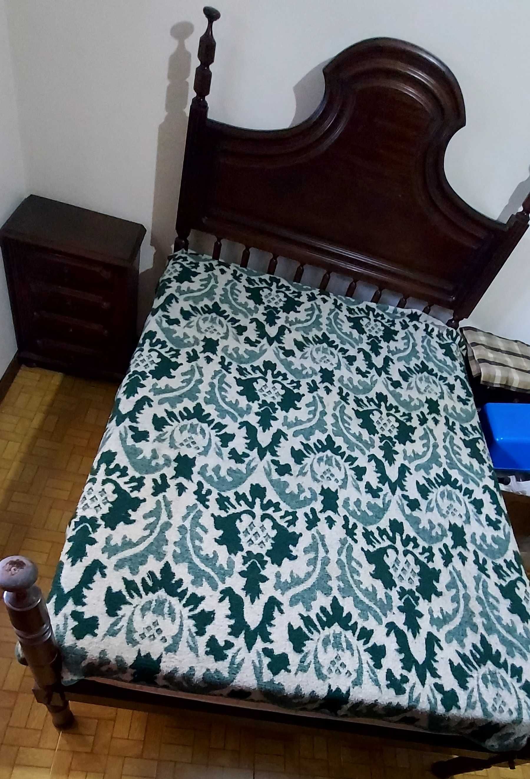 Mobília de Quarto com Roupeiro