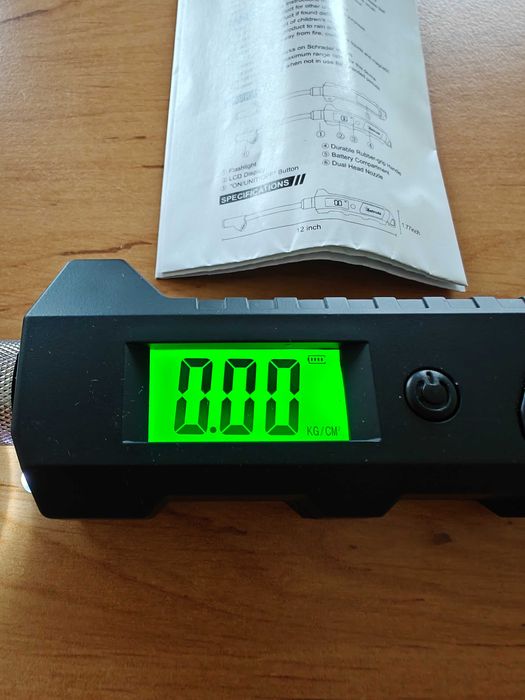 Cyfrowy miernik ciśnienia w oponach (ciężarówka)