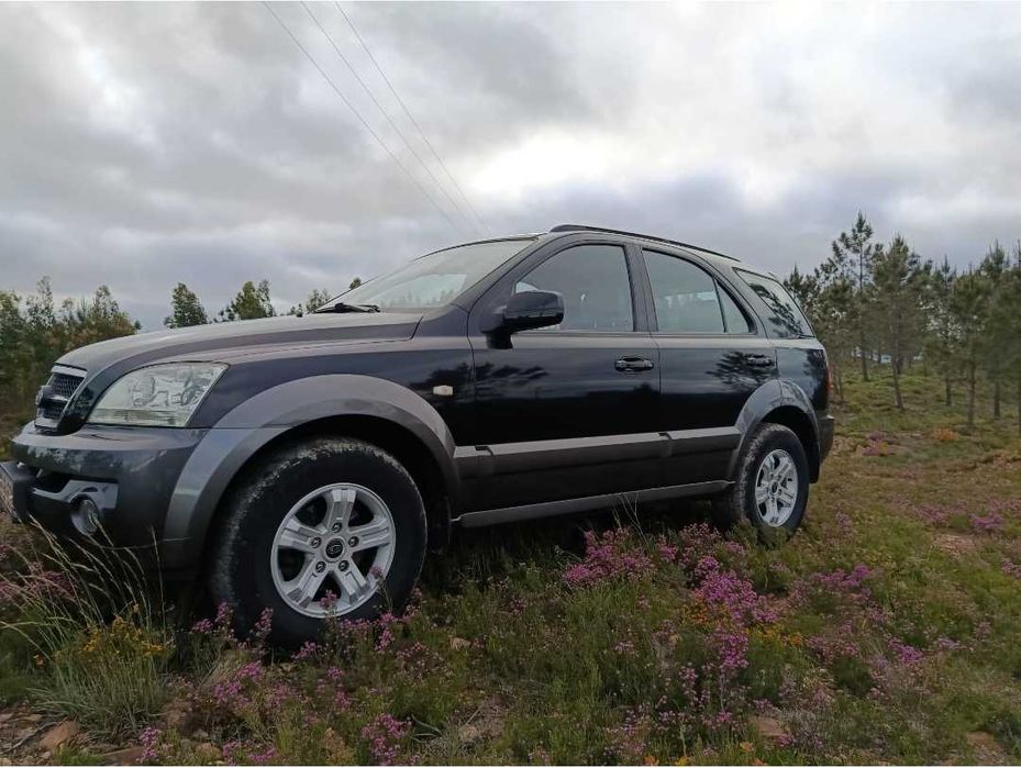 4x4 jeep Kia Sorento