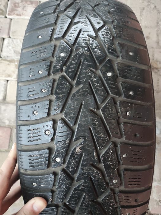 Зимові шини 205/65 r15