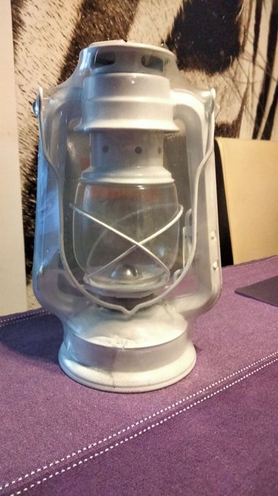 Lampa naftowa nowa zafoliowana