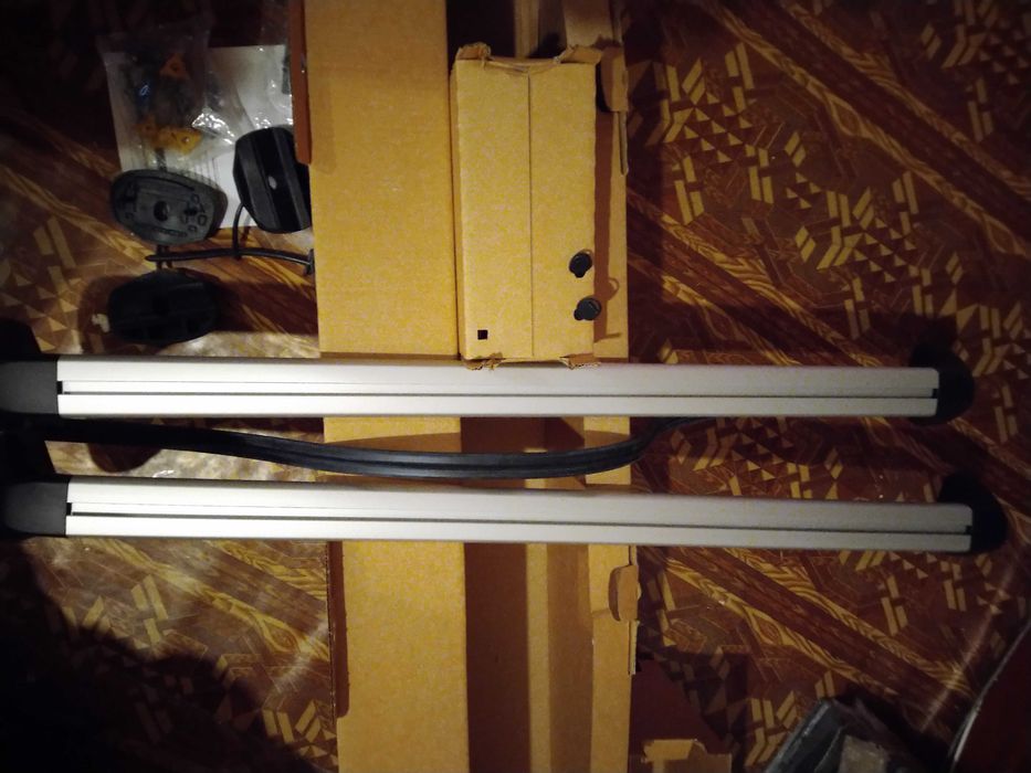 Продам багажник- поперечини на Hyundai i30 2012-..