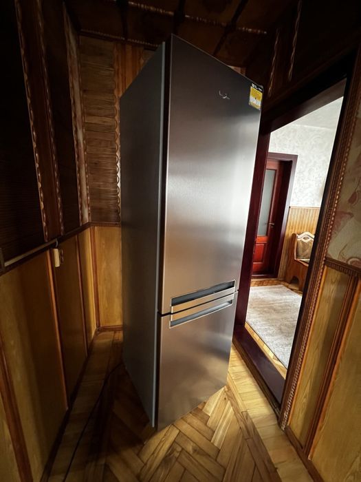 Холодильник Whirtpool як новий