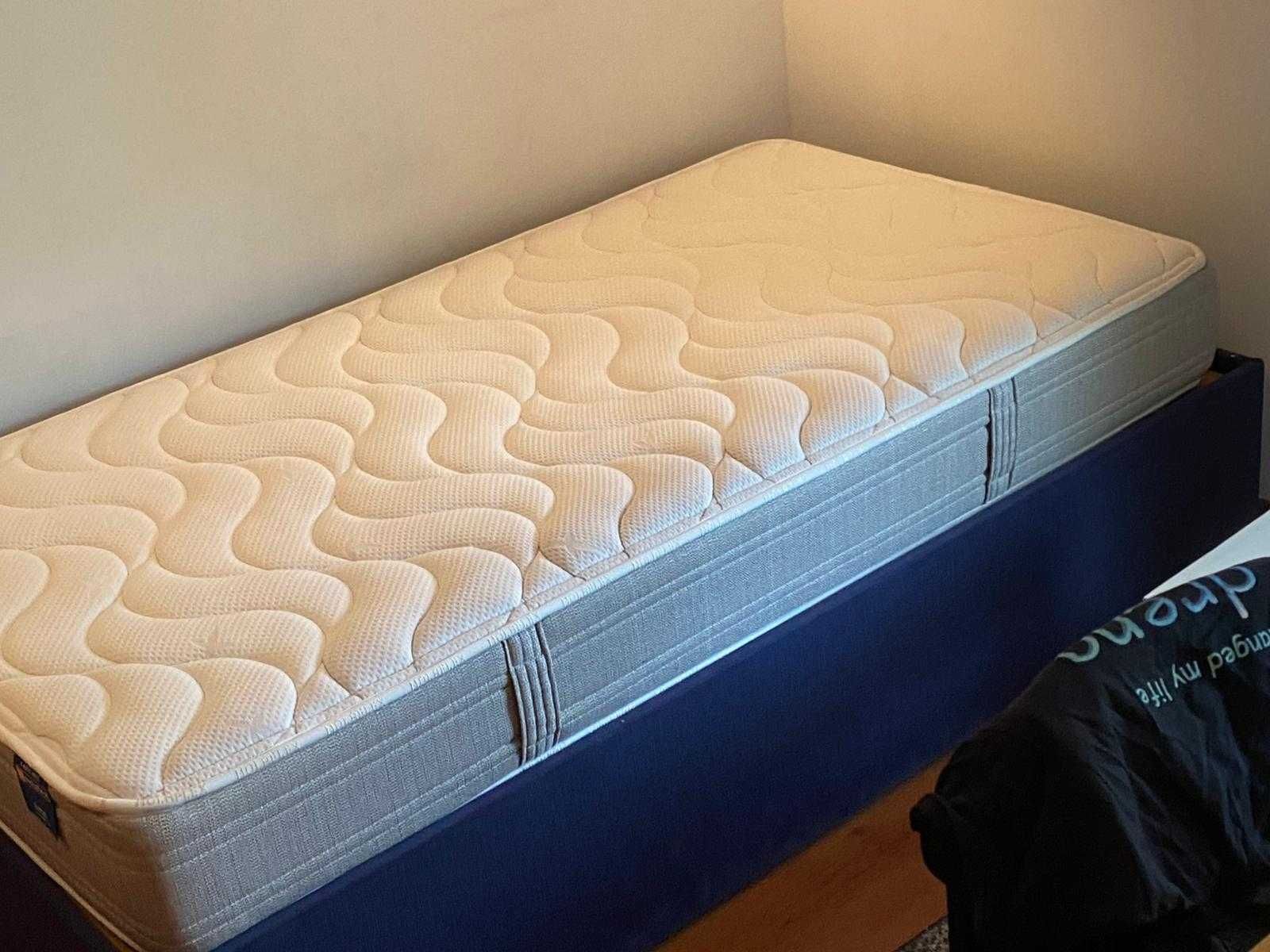 Colchão Molaflex de cama de solteiro como novo
