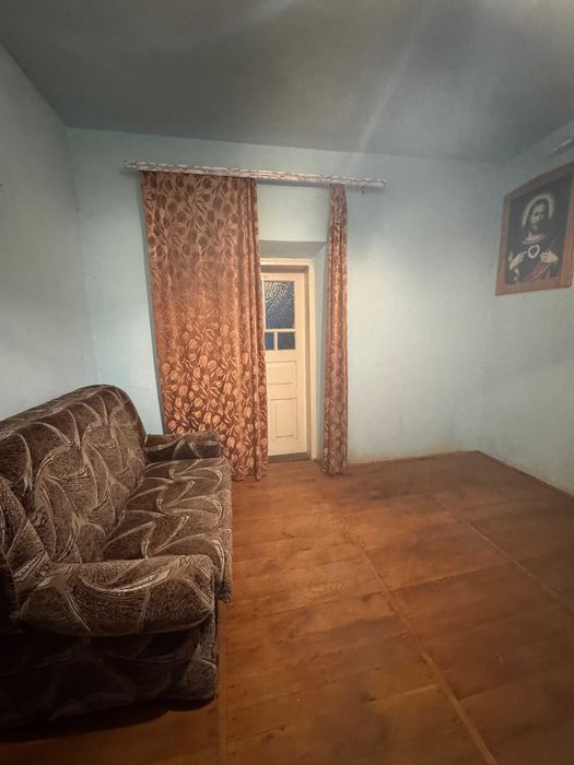 Продається будинок в селі Улашківці.