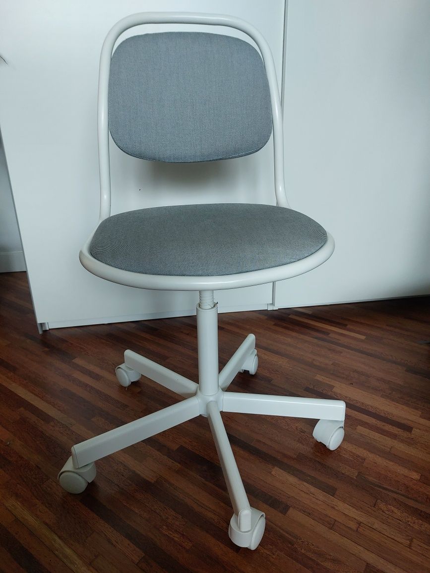 Krzesło obrotowe dziecięce IKEA