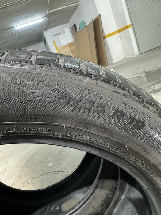 Pneus 235 / 55/19