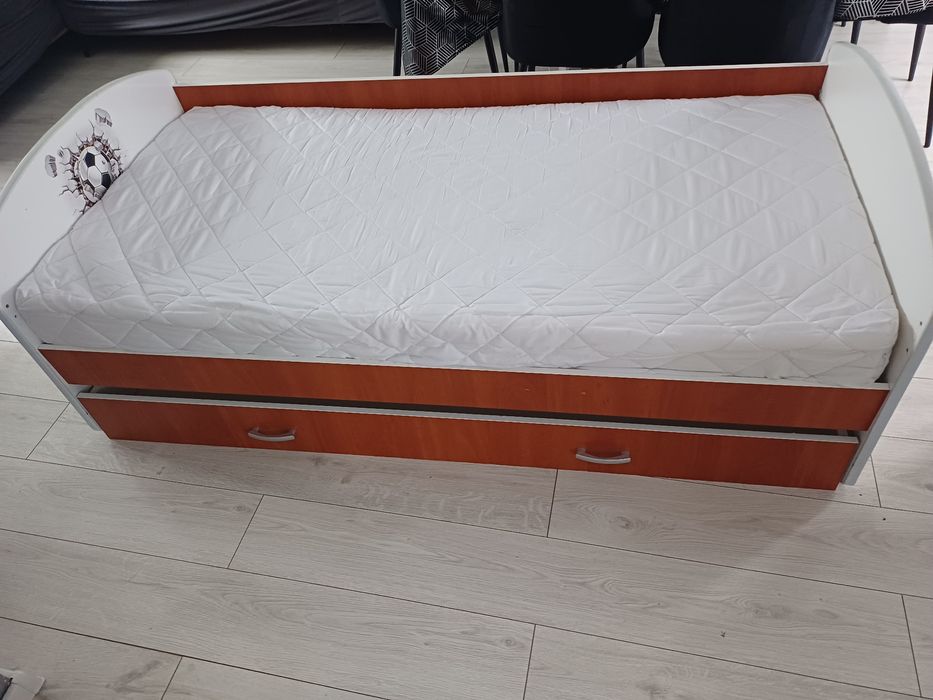 Łóżko piłkarskie 185×94 z materacem 15cm