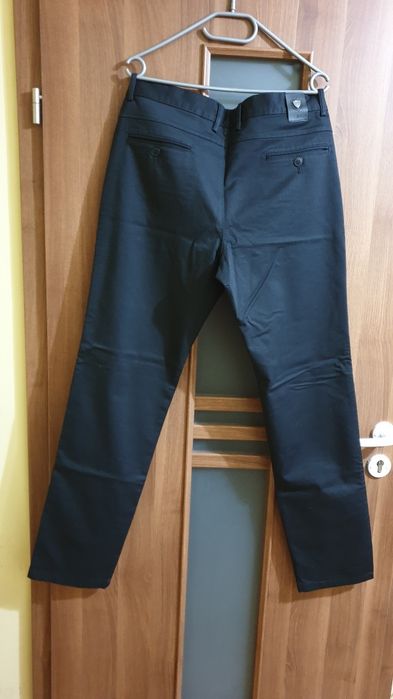Eleganckie spodnie nowe Beretta