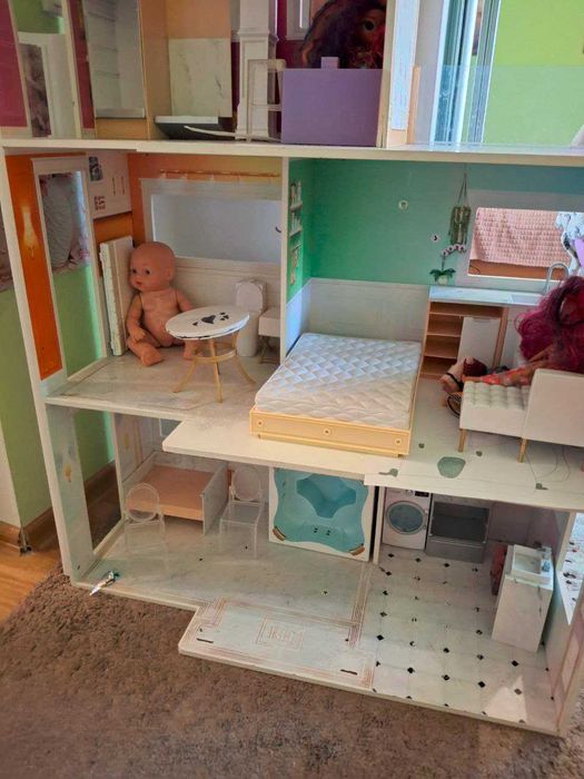 Ляльковий будинок 3 поверхи (з меблями)