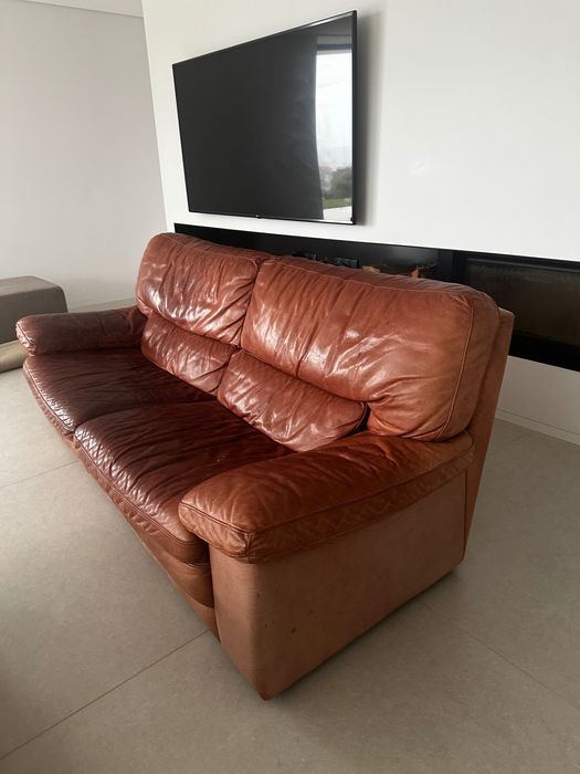 Sofá de pele usado