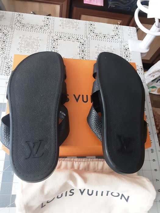 Louis-vuitton sandals Authentic with seria numbers