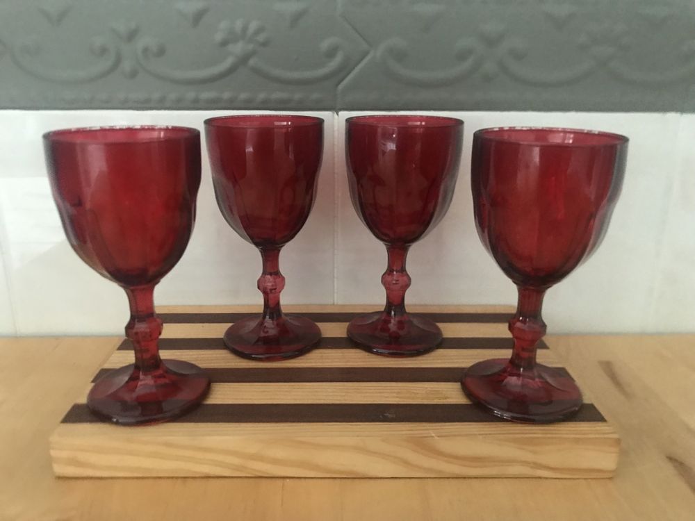 Conjunto 4 copos vermelhos