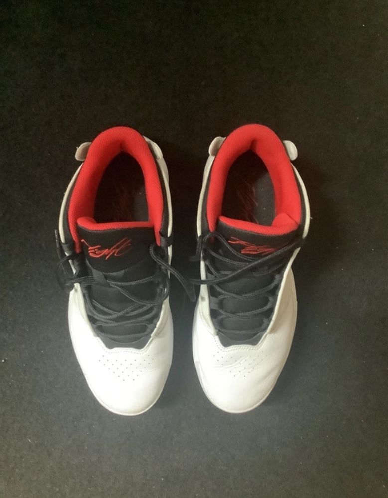 Jordan max aura 4