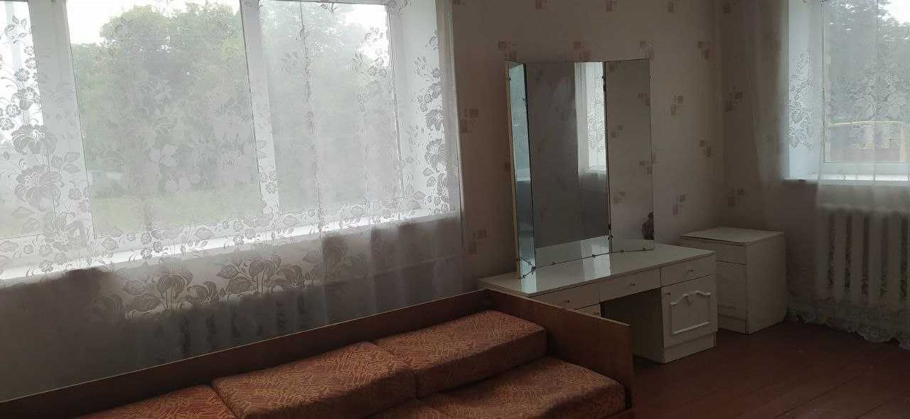 Продам 2х-кімнатну квартиру в Кагарлику (р-н "Радгосп")!