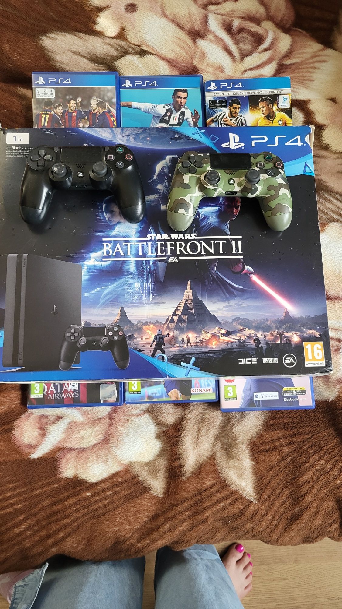 Sprzedam PS4 wersja slim dysk 1 TB plus gry