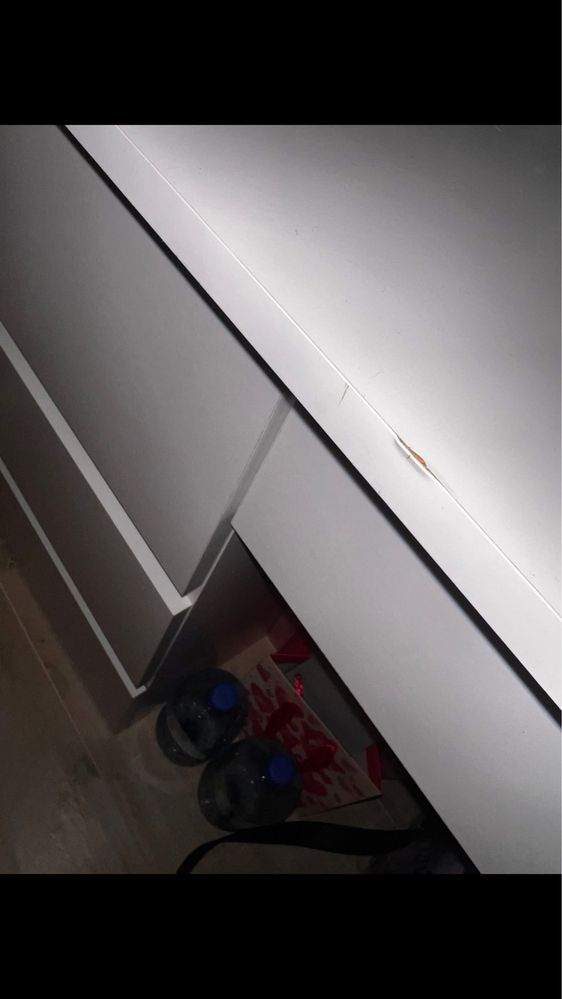 Toaletka biala lustro lampki