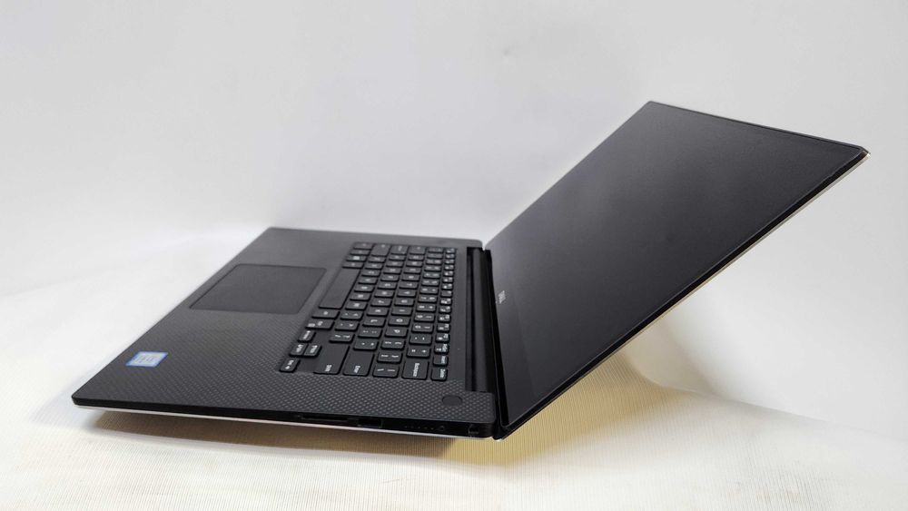 4K Dell Precision 5530 i9 8950HK 32Gb 512 GB P2000 4GB