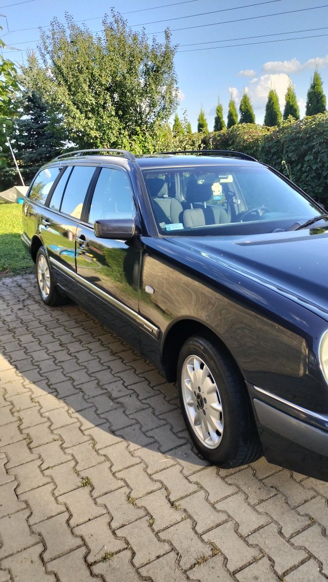 Mercedes W210 4Matic 2.8 LPG zadbany