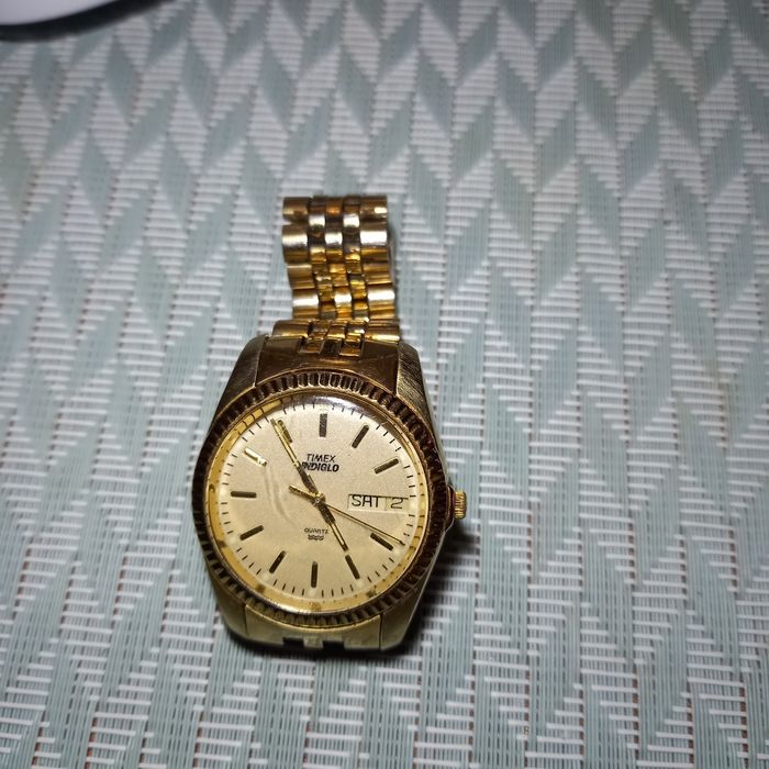 Zegarek timex idyglo