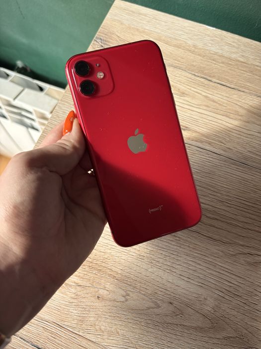 Iphone 11 smartfon czerwony