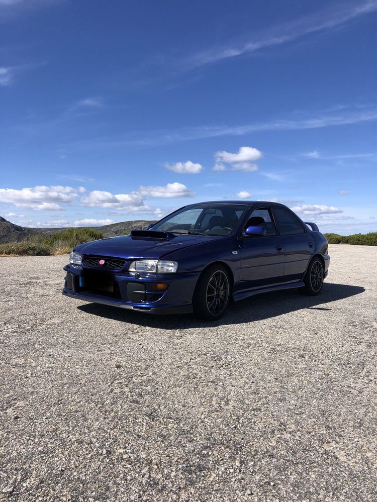 Subaru impreza GT