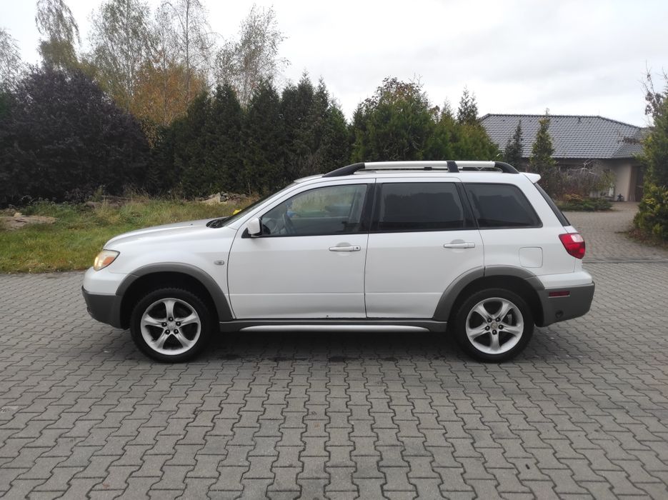 Mitsubishi Outlander 2.4Gaz.Automat 4x4 2005 rok