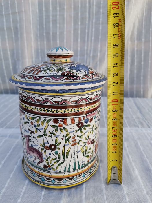 Pote decorativo pintado à mão