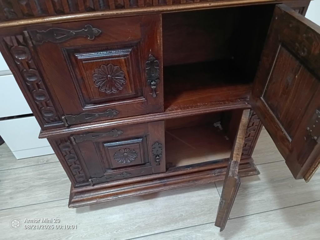 Vendo armário em madeira