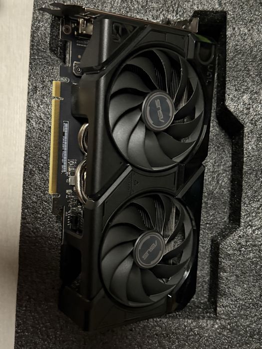 Видеокарта Asus GeForce RTX 4060 DUAL EVO 8GB GDDR6 ЧЕК!