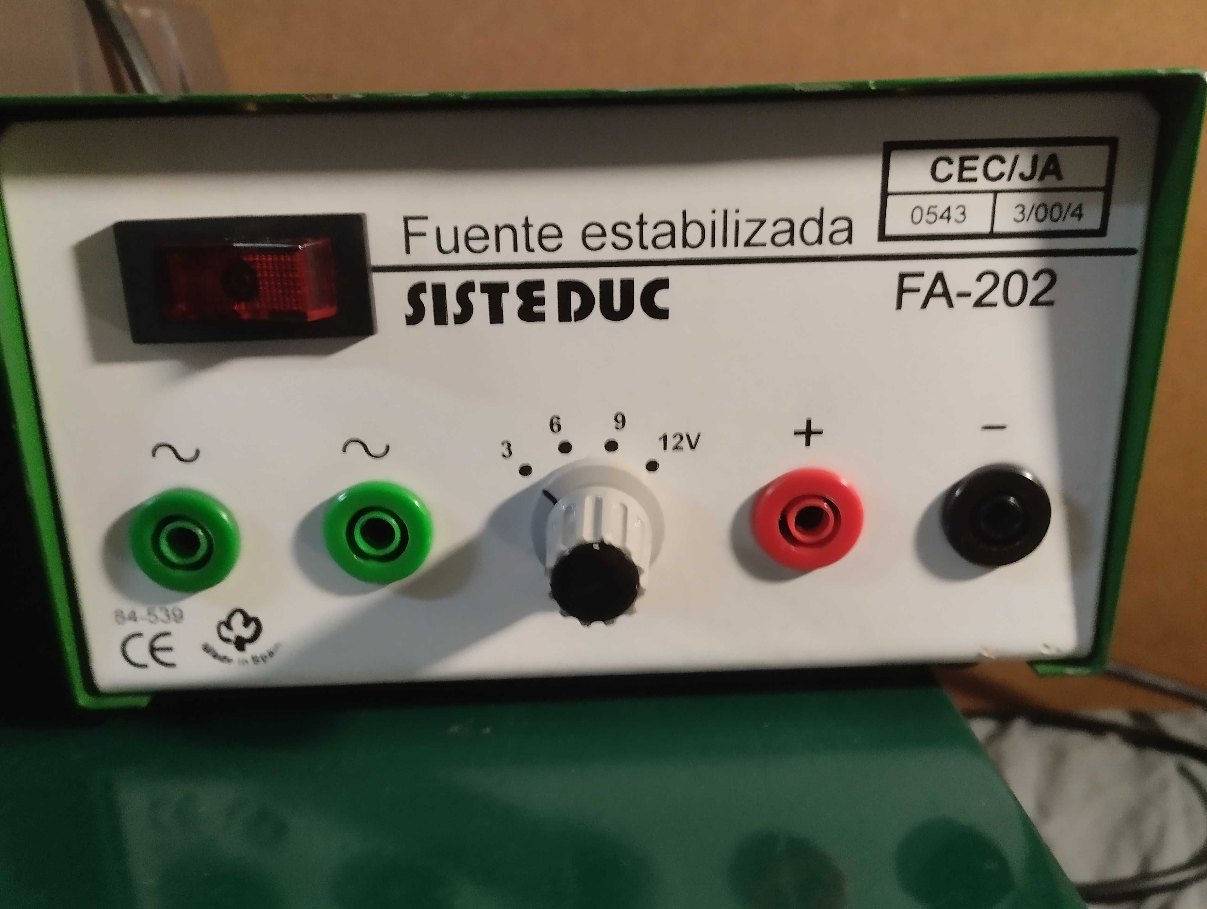 Fontes de alimentação reguláveis