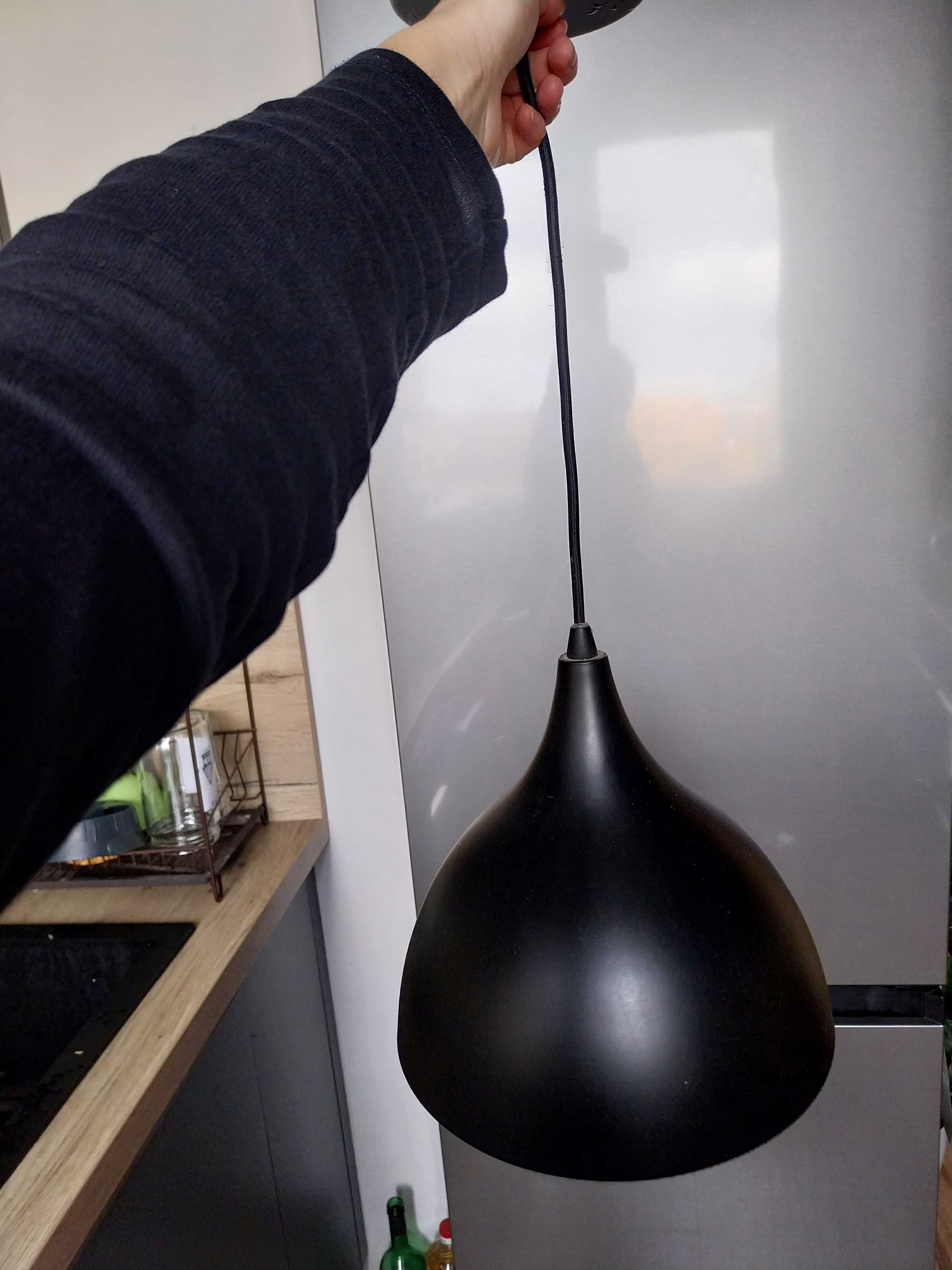 Lampa wiszącą sufitowa czarna