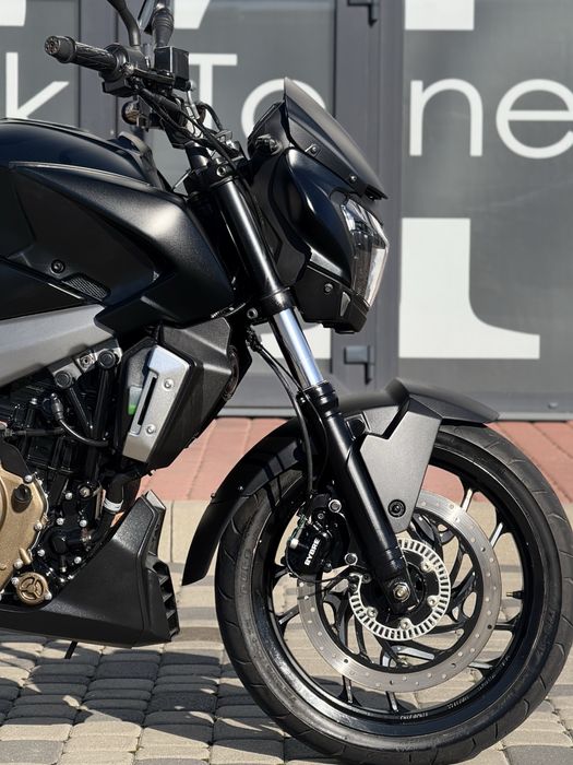 Bajaj Dominar 400 (баджадж домінар 400)