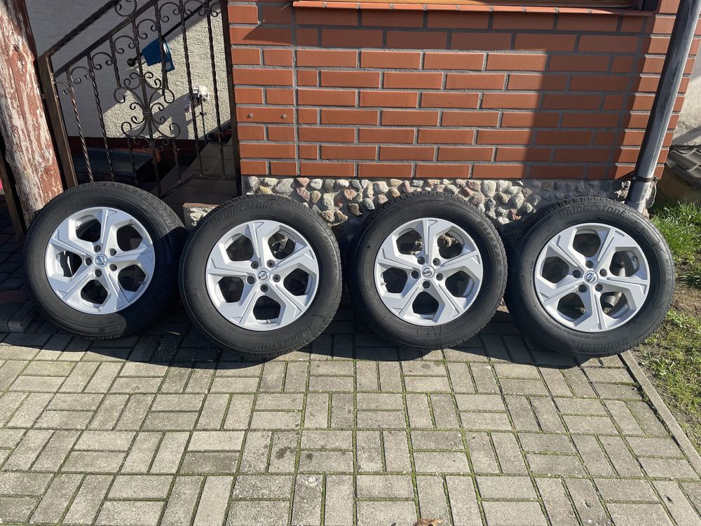 Koła felgi aluminiowe Nissan X-Trail Qashqai Juke 17 5x114,3 7j ET45