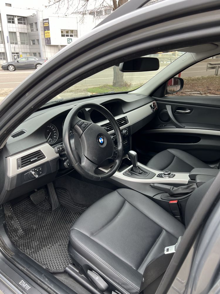 Продам BMW e91 318i 2.0L