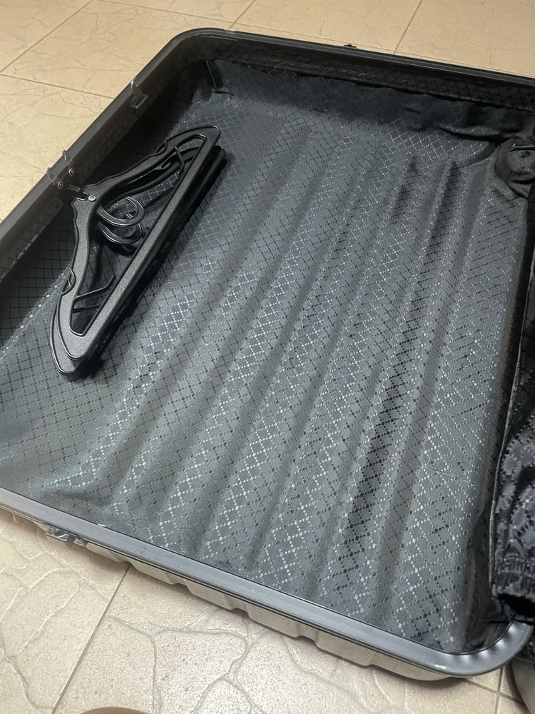 Mala de viagem porão