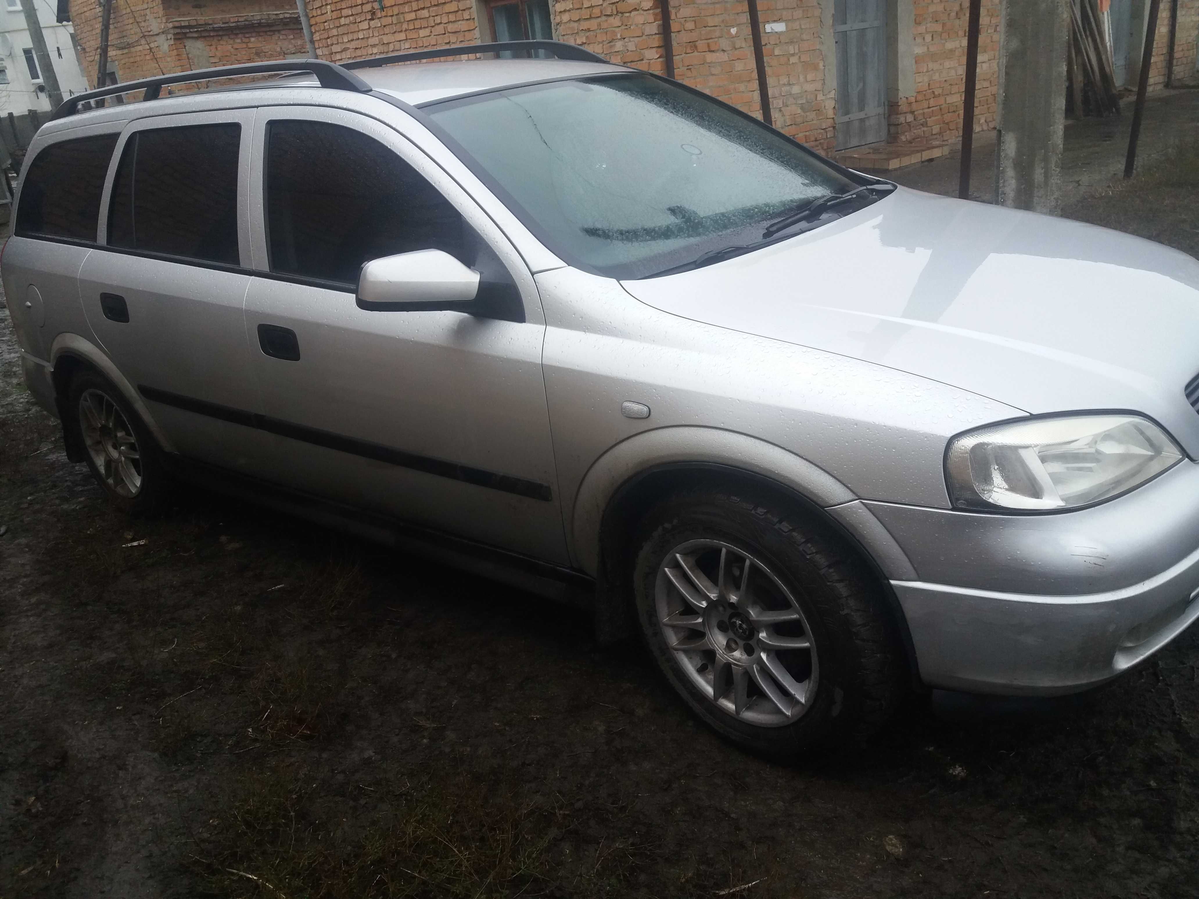 Opal Astra j 2001 рік 1.6 газ/бензин