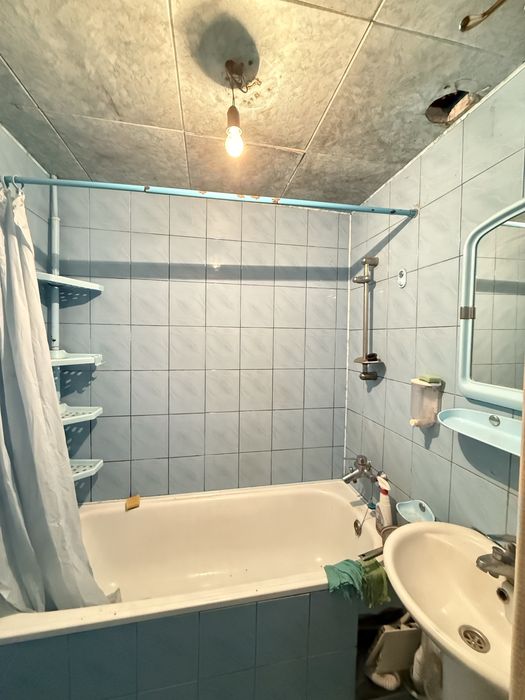 Продається 2х кімнатна квартира