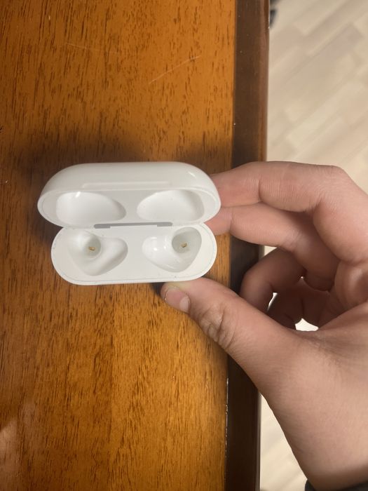 Кейс для Airpods